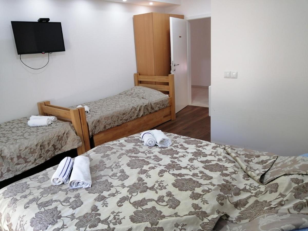 Apartments Galijasevic Kulen Vakuf Eksteriør bilde